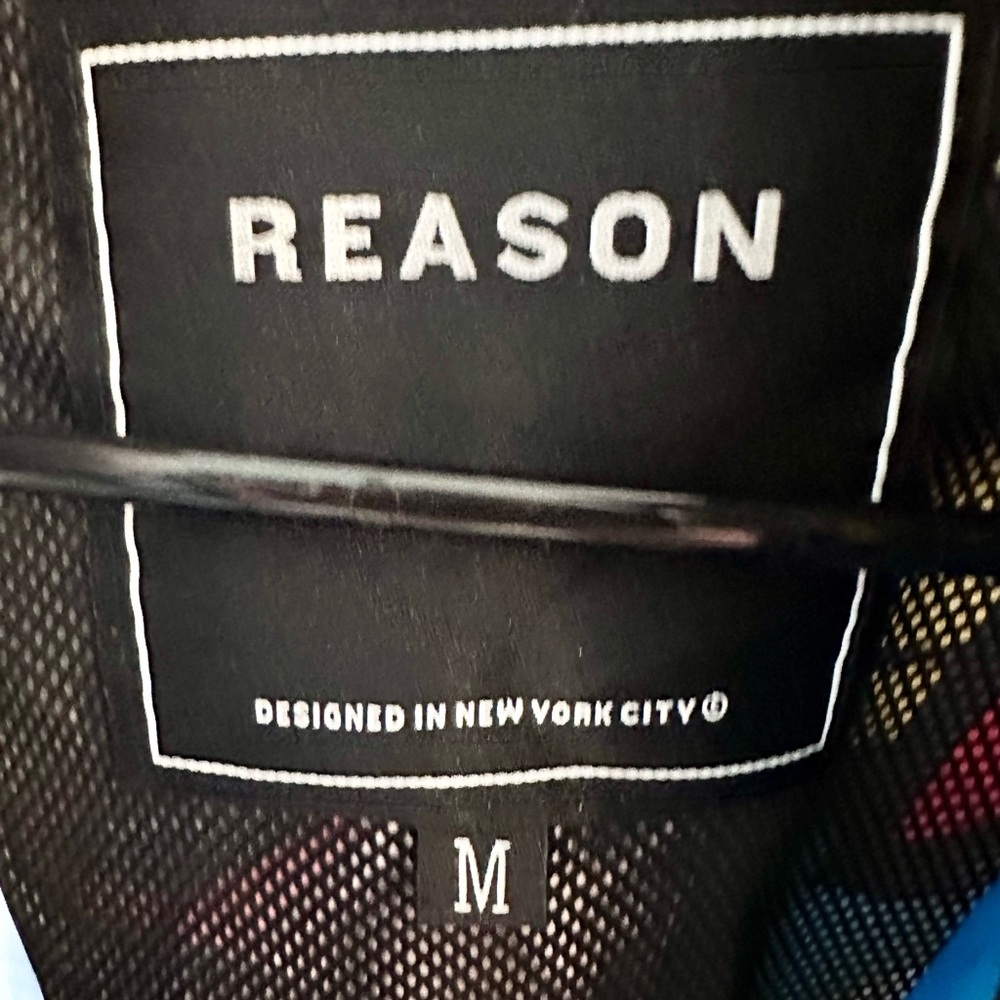 Reason Comic book jacket - Picture 4 of 8
